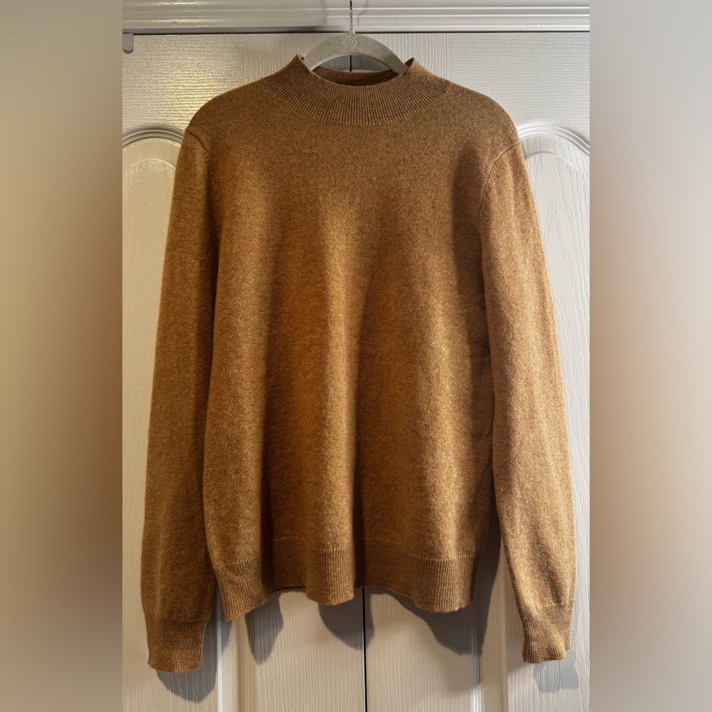 Lord & Taylor Tan Crewneck Cashmere Sweater - Size M